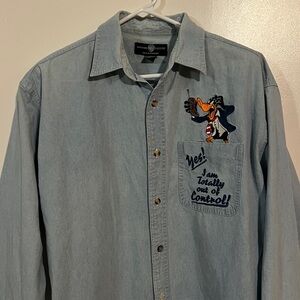 Vintage 1995 Warner Bros. Studio Store Daffy Duck “Out of Control” Shirt. Size L